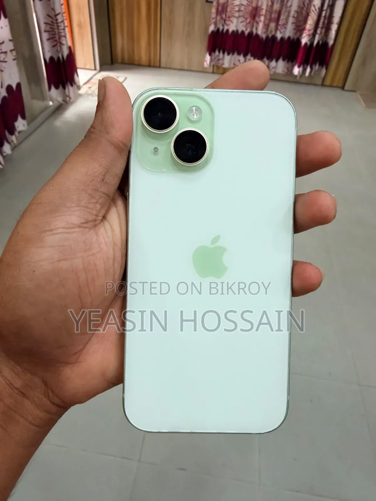 Apple iPhone 15 128 GB Green