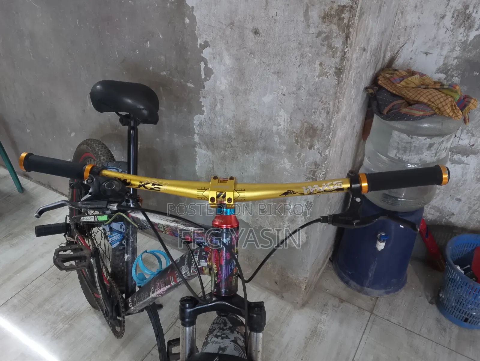 সাইকেল যে নিবে সে জিতবে সাইকেলে সব পুরান পাট ফেলে নতুন পাট লাগানো