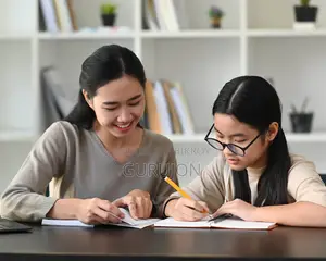Female Tutor_for_glenrich_grade 1-12