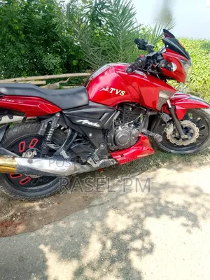 টিভিএস আপাচে ১৮০ আরটিআর ২০১৬ লাল