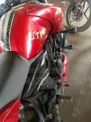 টিভিএস আপাচে ১৮০ আরটিআর ২০১৬ লাল