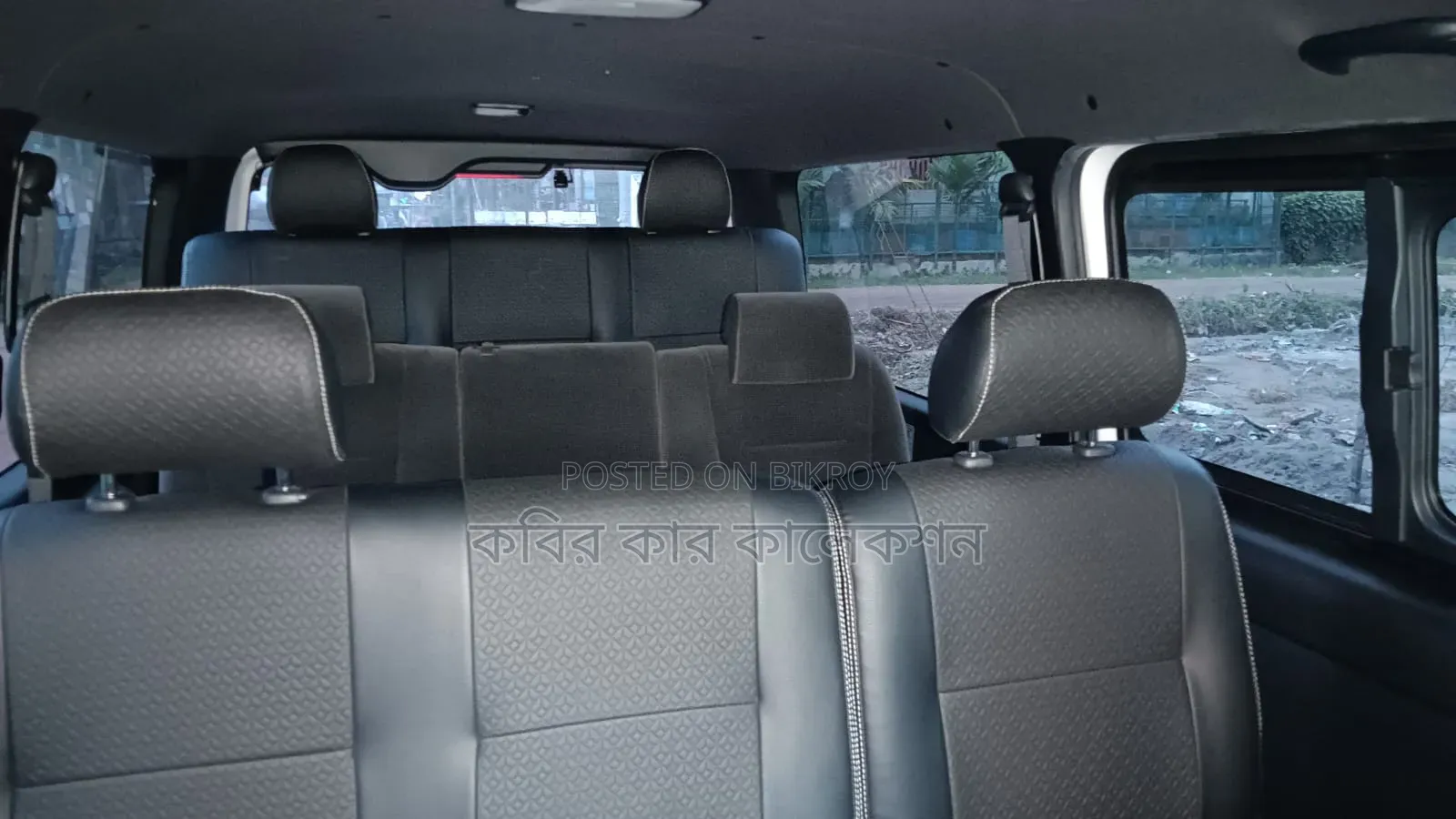 Toyota HiAce 2016 Black