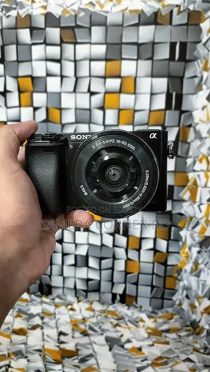 Sony A6000 Body and Lens