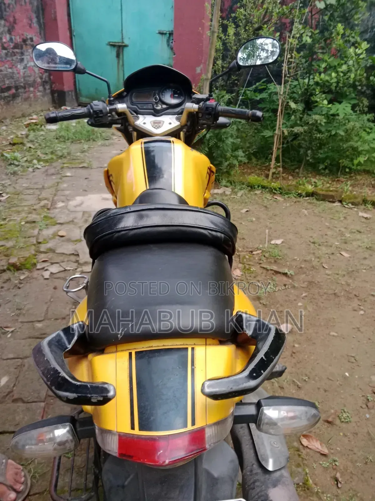 TVS Apache RTR 160 2V 2011 Yellow