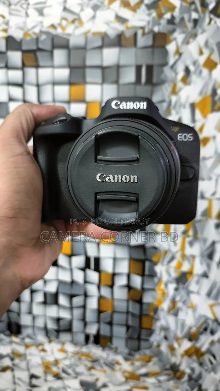 Canon R50 With Kit Lens and Box Condition