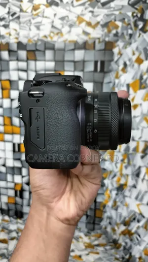 Canon R50 With Kit Lens and Box Condition