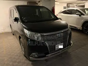 Toyota Esquire 2015 Black