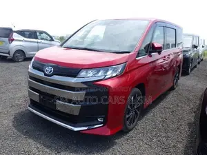 Toyota Noah 2023 Red