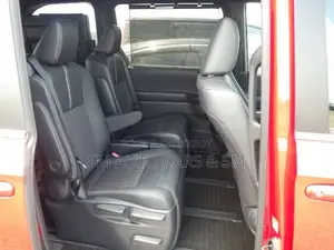 Toyota Noah 2023 Red