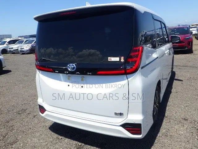 Toyota Noah 2023 Pearl