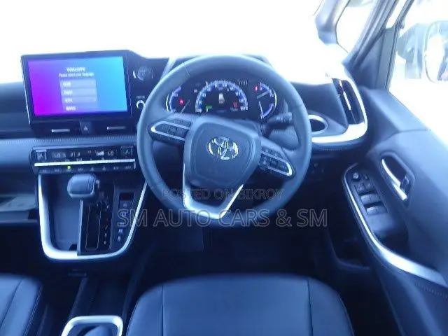 Toyota Noah 2023 Pearl