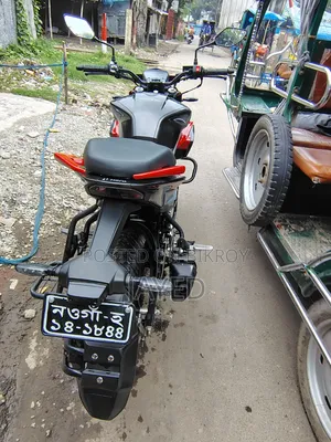 Hero Xtreme 125R 2024 Red