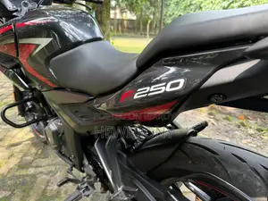 Bajaj Pulsar F250 2025 Black