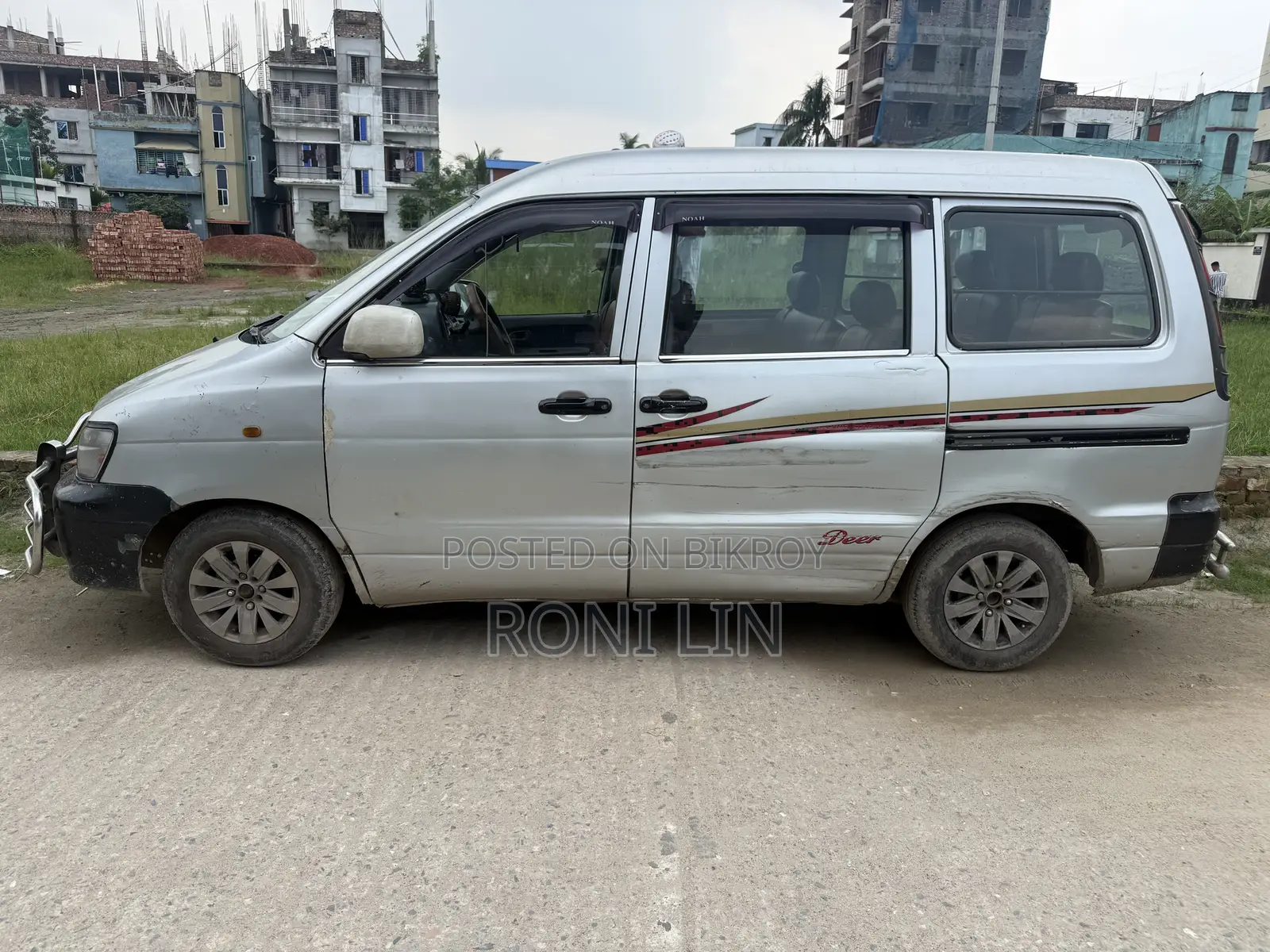 Toyota Noah 2.0 FWD (8 Seater) 2003 Silver