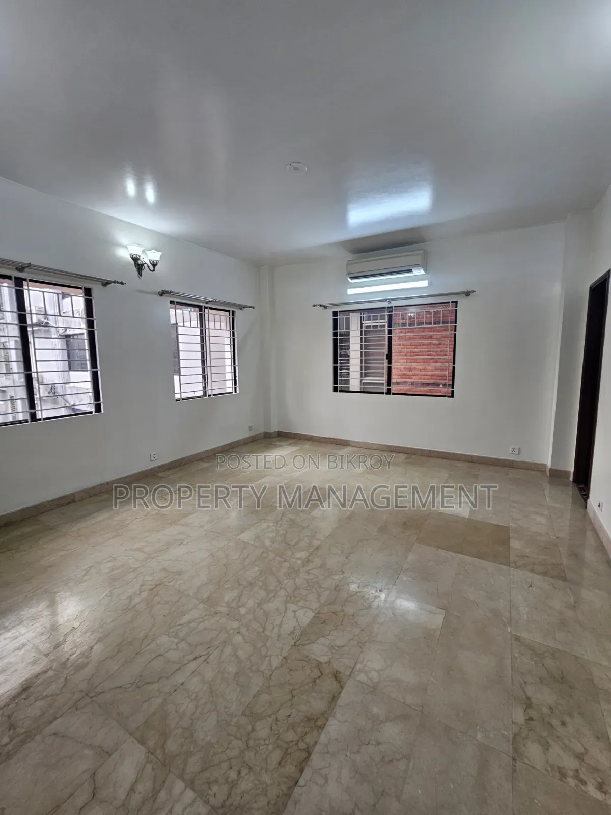 4bdrm Apartment in Gulshan for Rent