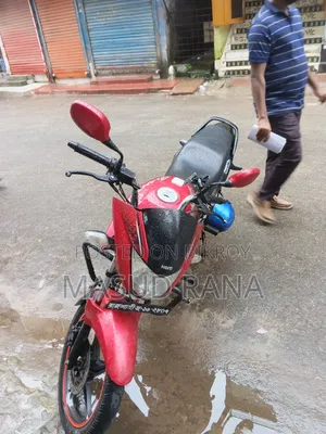Hero Glamour 2019 Red