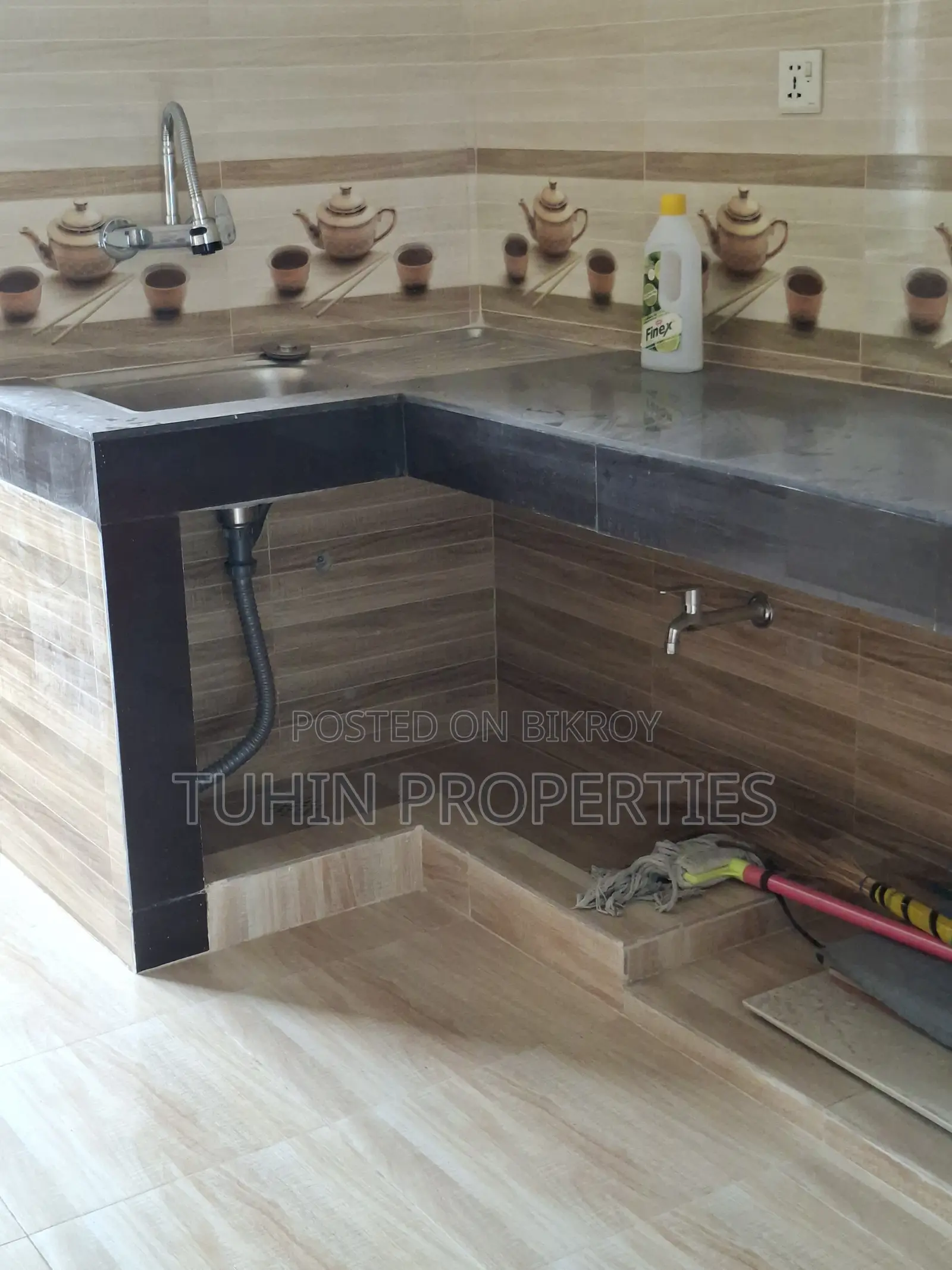 3bdrm Apartment in Basundhara for Sale