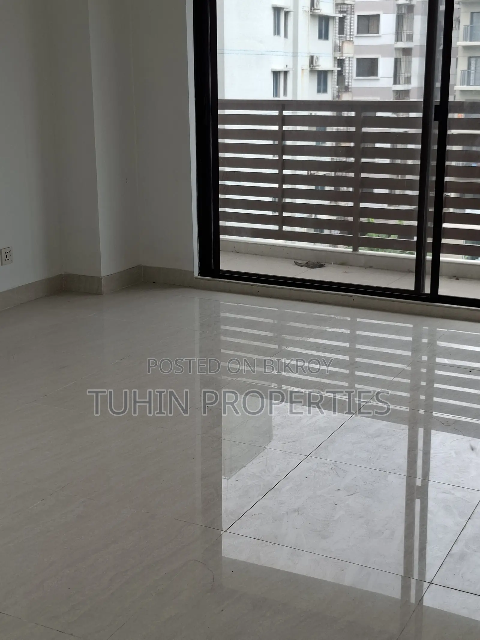 3bdrm Apartment in Basundhara for Sale