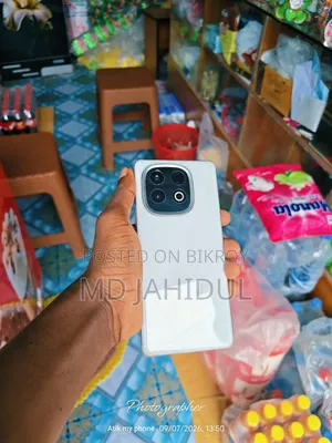iQOO 256 GB White