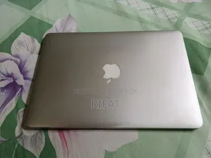 Laptop Apple MacBook 2013 8GB Intel Core I5 SSD 256GB