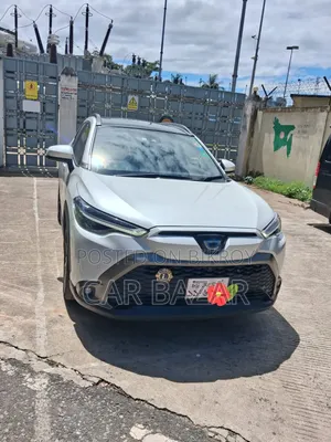 Toyota Corolla Cross LE 2023 Pearl