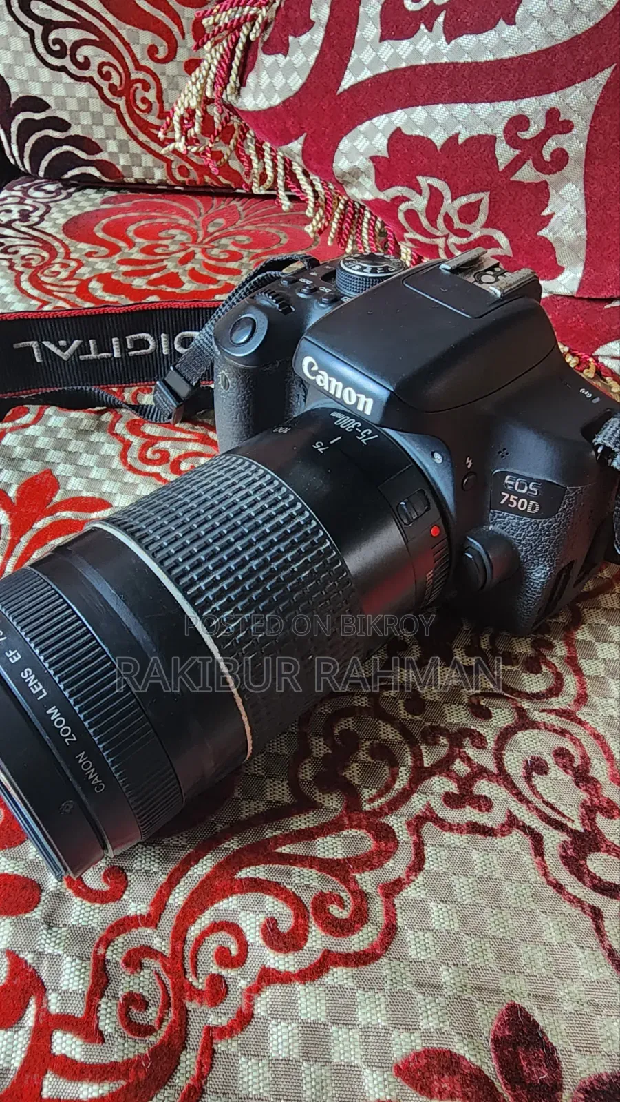 Canon EOS 750D With 75-300mm Zoom Lens