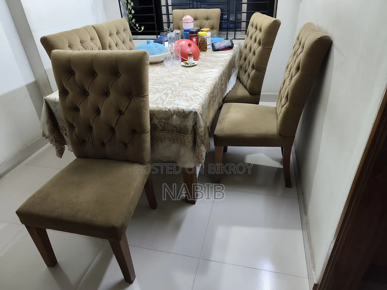 Luxury Dining 6 Chair and 1 Official Chair