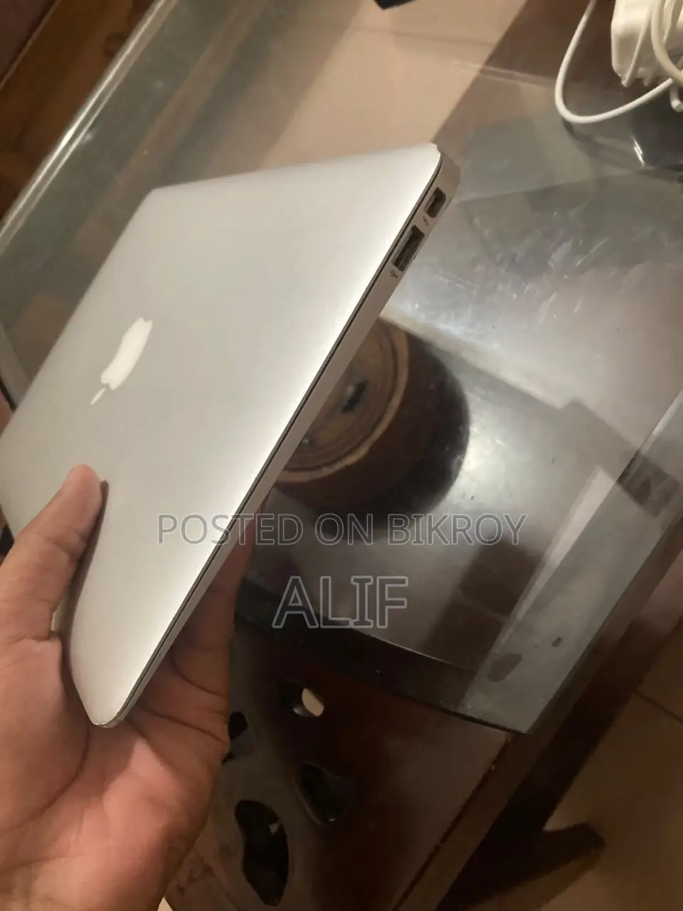 Apple MacBook 2013 4GB Intel Core i5 SSD 128GB Laptop