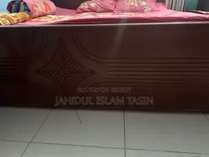 এই খাটটি সেল করা হবে কেও নিতে চাইলে যোগাযোগ করুন