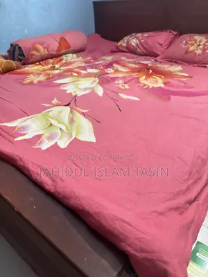এই খাটটি সেল করা হবে কেও নিতে চাইলে যোগাযোগ করুন