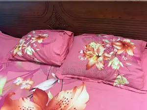 এই খাটটি সেল করা হবে কেও নিতে চাইলে যোগাযোগ করুন