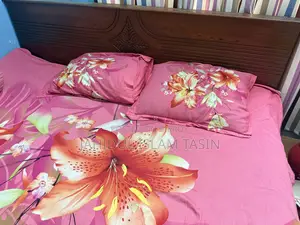 এই খাটটি সেল করা হবে কেও নিতে চাইলে যোগাযোগ করুন