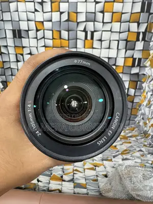 Canon 24-105mm Zoom Lens