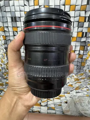 Canon 24-105mm Zoom Lens