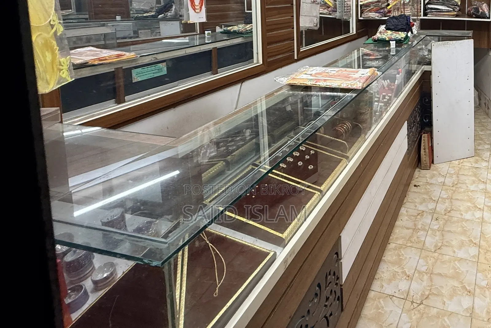 Showcase Counter