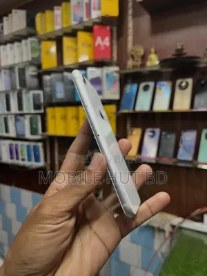 Apple iPhone 8 64 GB White