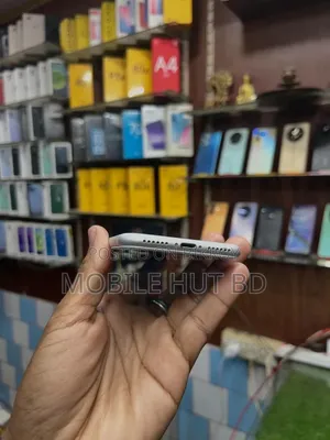 Apple iPhone 8 64 GB White
