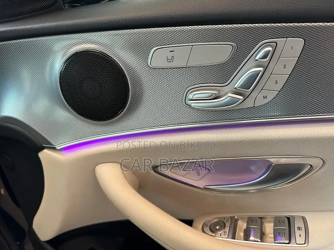 Mercedes-Benz E200 2016 Blue