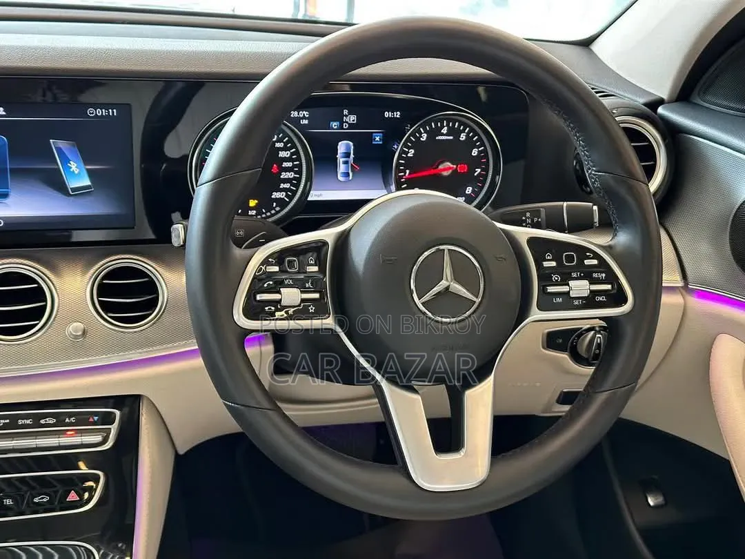Mercedes-Benz E200 2016 Blue