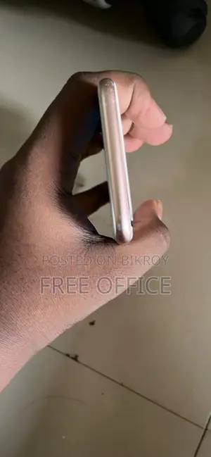 Apple iPhone 8 64 GB Rose Gold