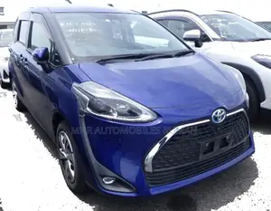 Toyota Sienta 1.5 Hybrid FWD 2021 Blue