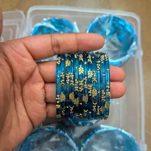 এক্সক্লুসিভ কাচের কাশ্মীরি চুরি সেট ১২ পিস