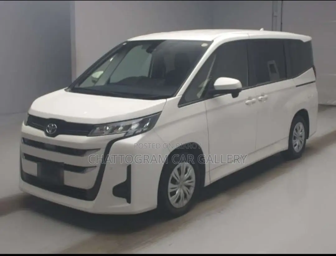 Toyota Noah 2022 Pearl