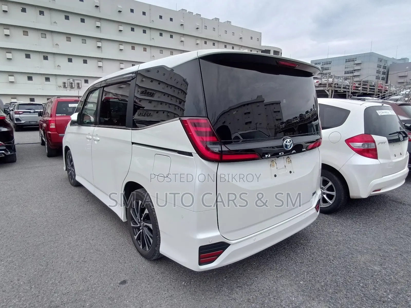Toyota Noah 2023 Pearl