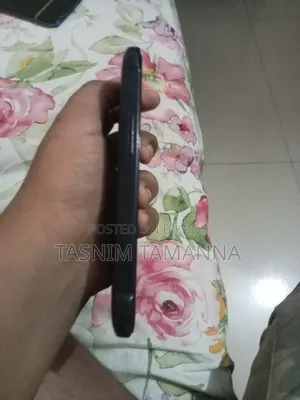 Samsung Galaxy J1 Ace 4 GB Black