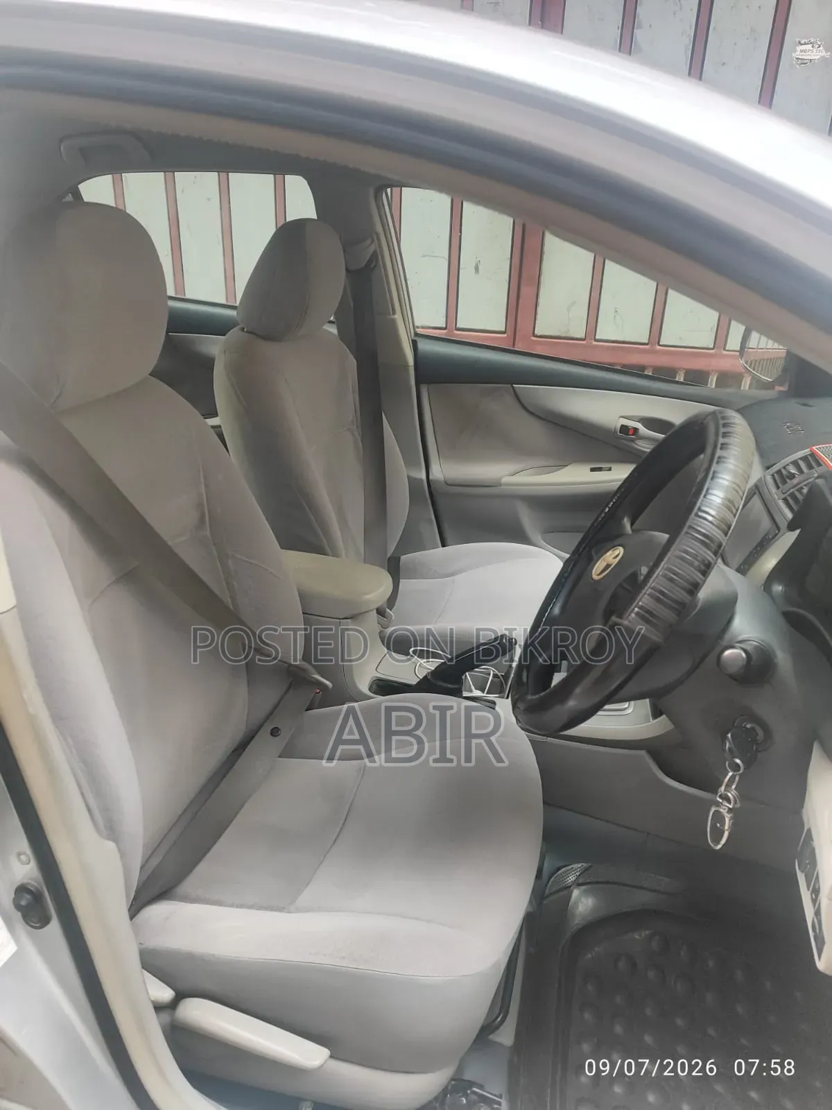 Toyota Axio 2011 Silver
