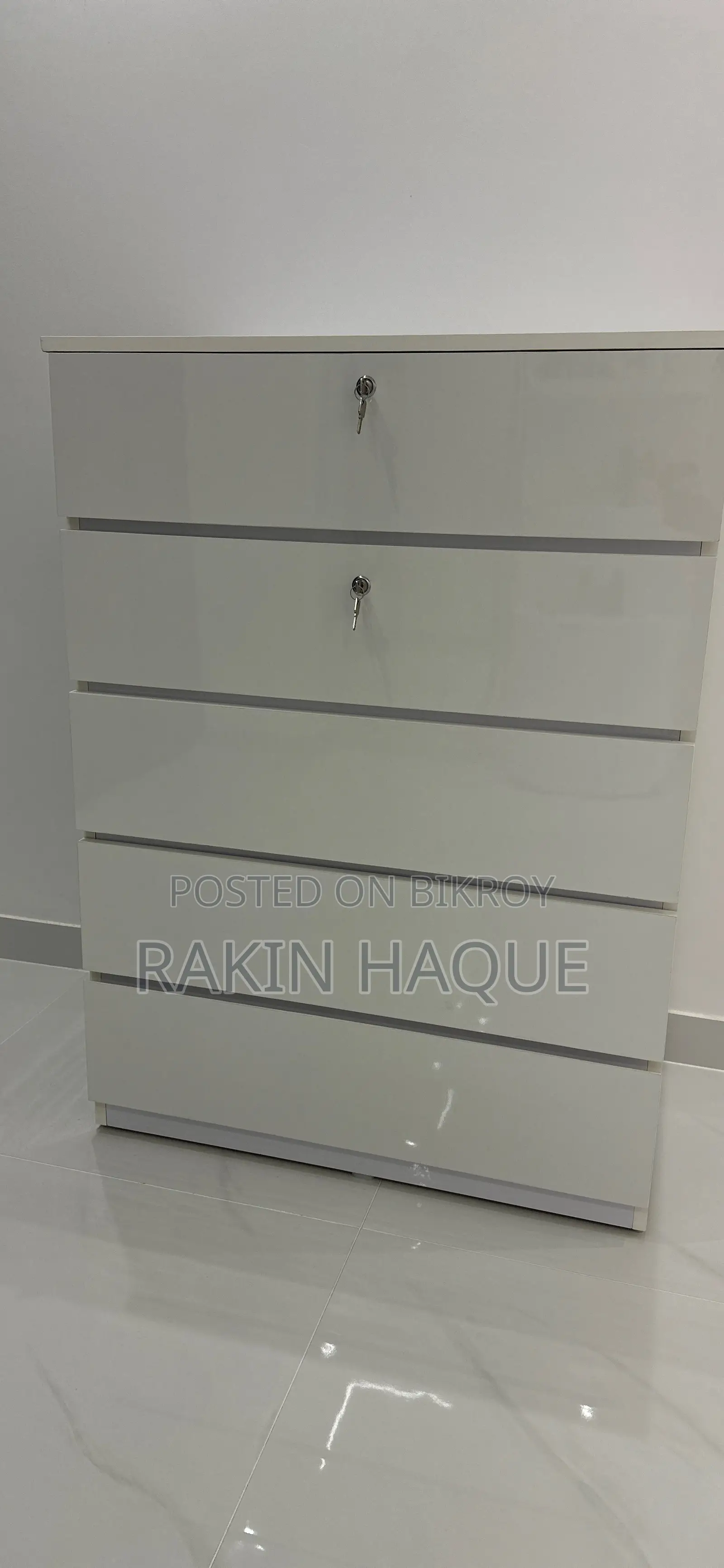 Chest of Drawers