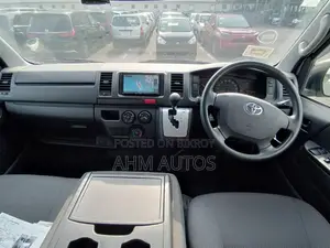 Car 2021 White
