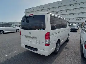 Car 2021 White