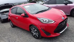 Toyota Aqua 2021 Red